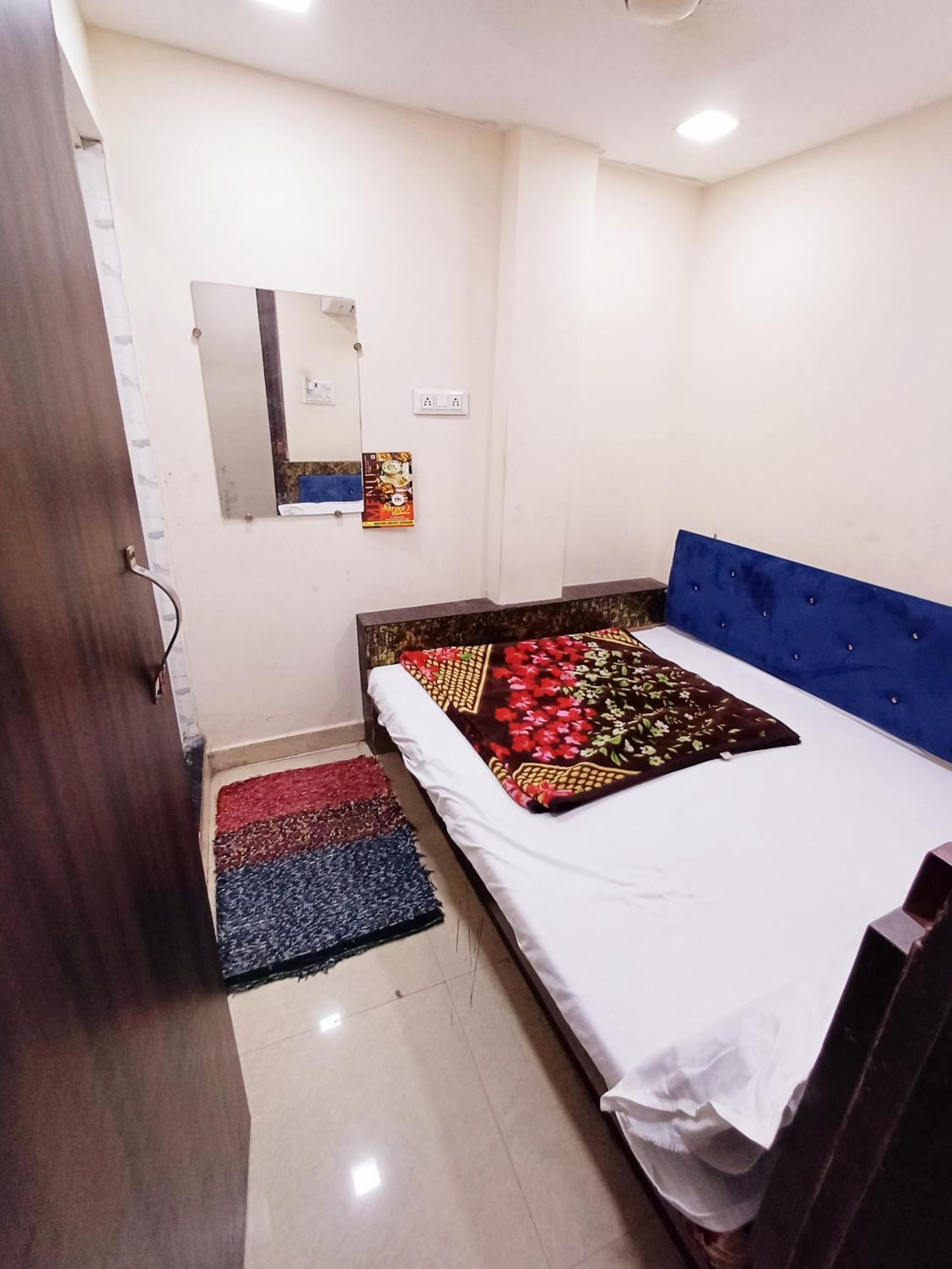 Hotel Blue Tower Inn Ujjain Exterior photo